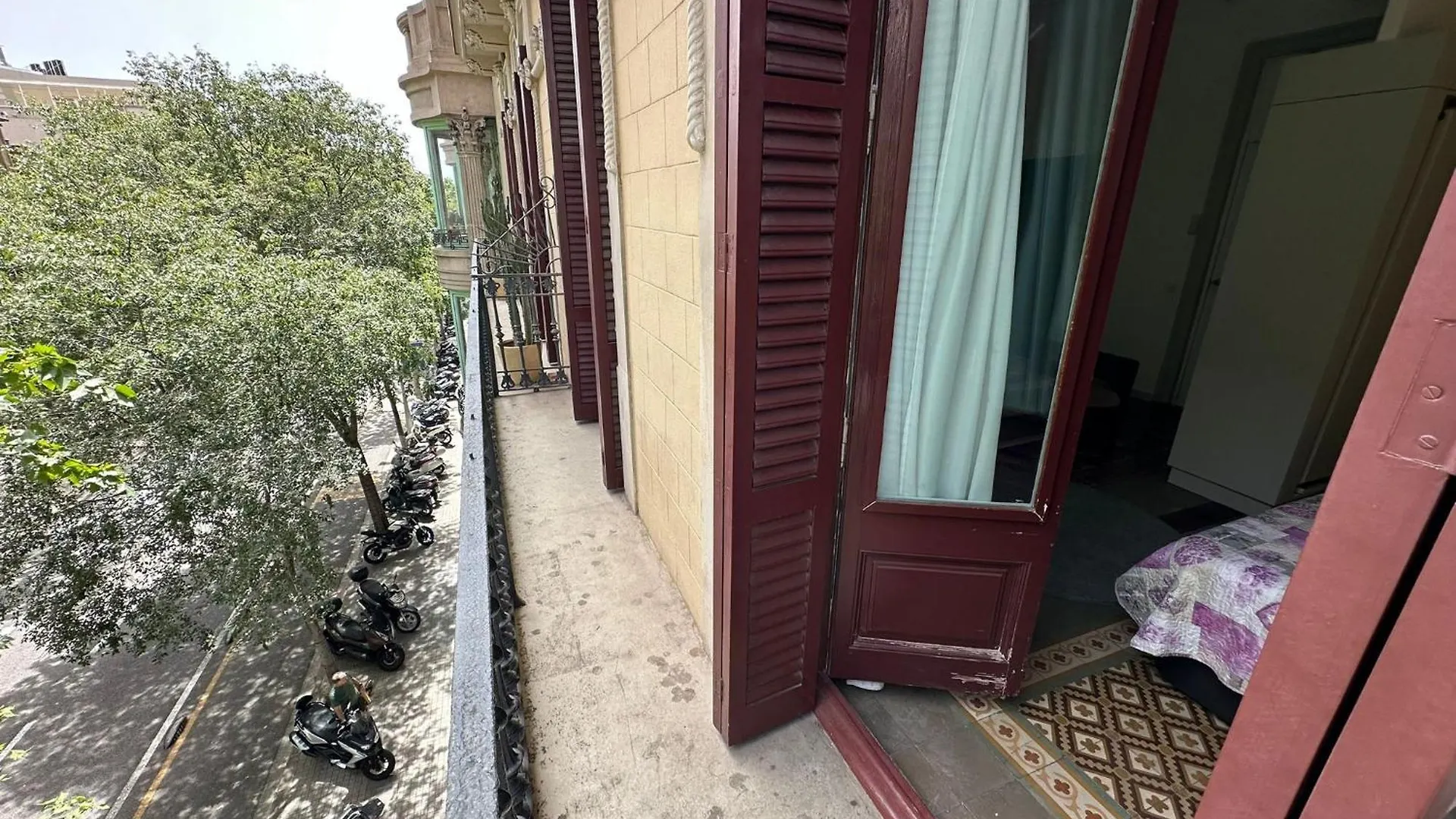Alojamiento Roger Barcelona Bed & Breakfast
