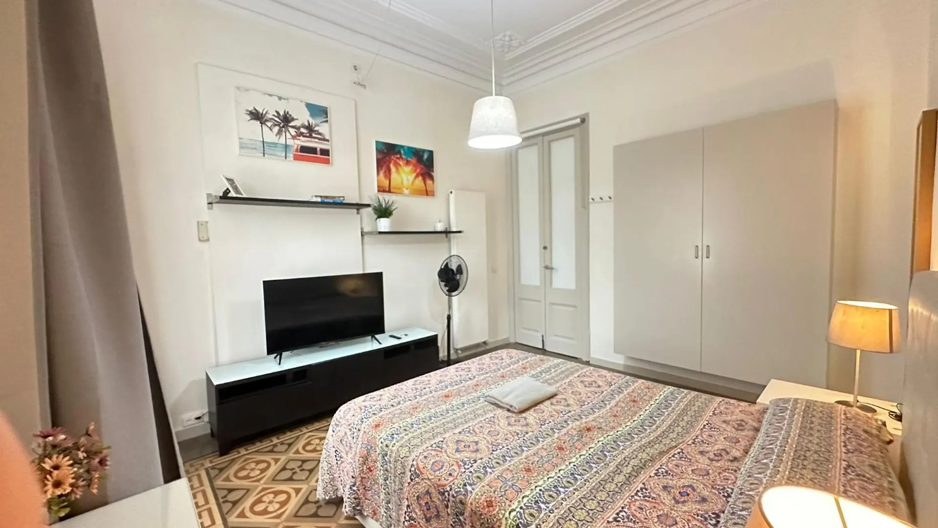 Alojamiento Roger Barcelona Bed & Breakfast